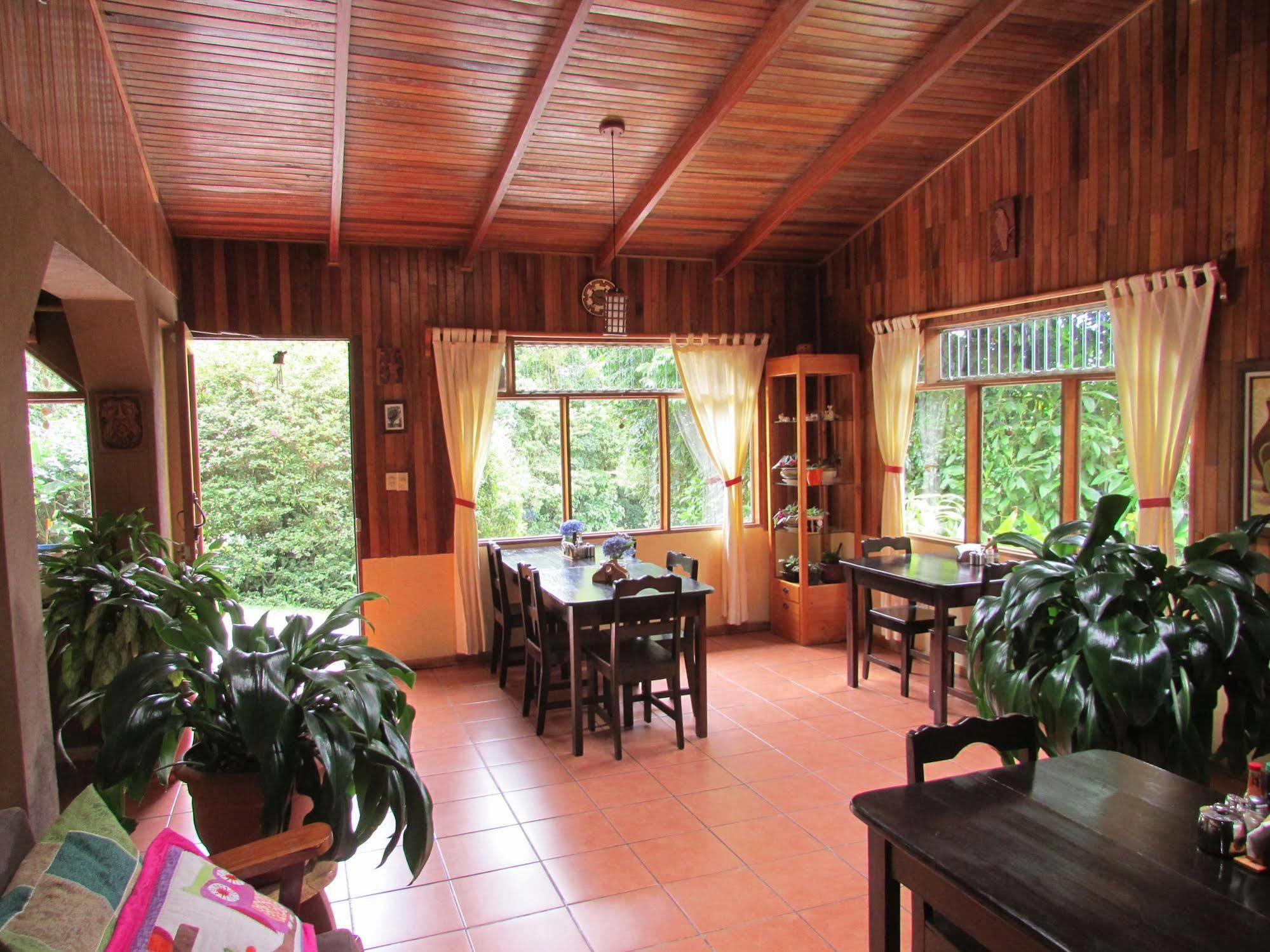 Hospedaje Mariposa Monteverde Extérieur photo